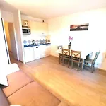 Appartement 4 Personnes Entierement Renove En Oct 25 Domaine De Valescure