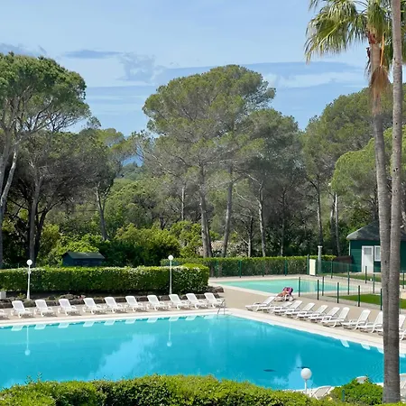 4 Personnes Dans Golf De Valescure 2 Apartment *